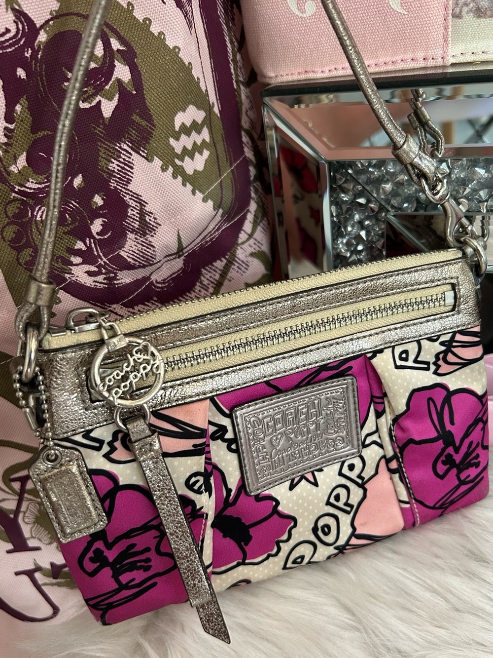 Rare Y2K Vintage Coach Poppy Floral Graffiti Mini Bag Wristlet Clutch